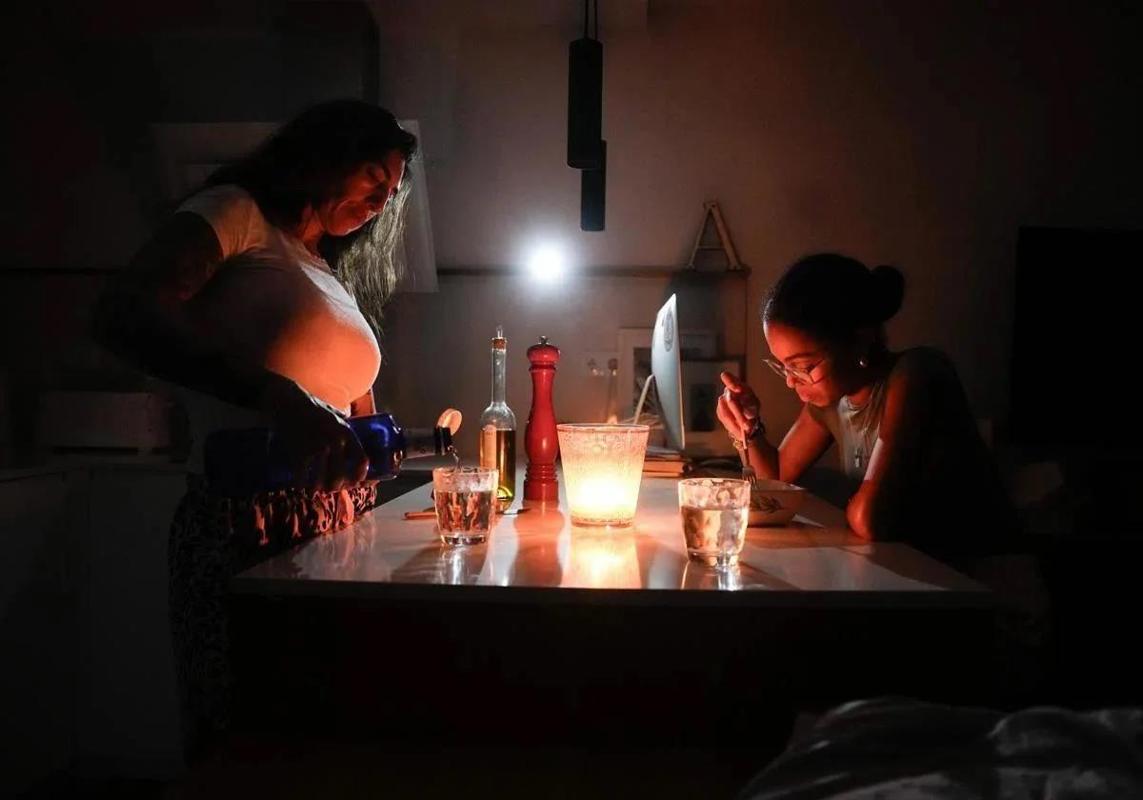 Government plans to increase demands on mobile phone operators in Spain in event of future blackouts