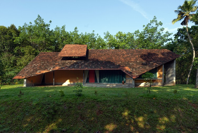The Ethereal Whisper House / Project 51 A (h) - Exterior Photography, Wood