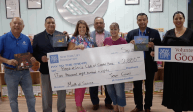 New York Life gives $2,880, 400 books to Coastal Bend Boys & Girls Clubs