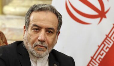 Iran says it expects a swap of prisoners with France in coming days