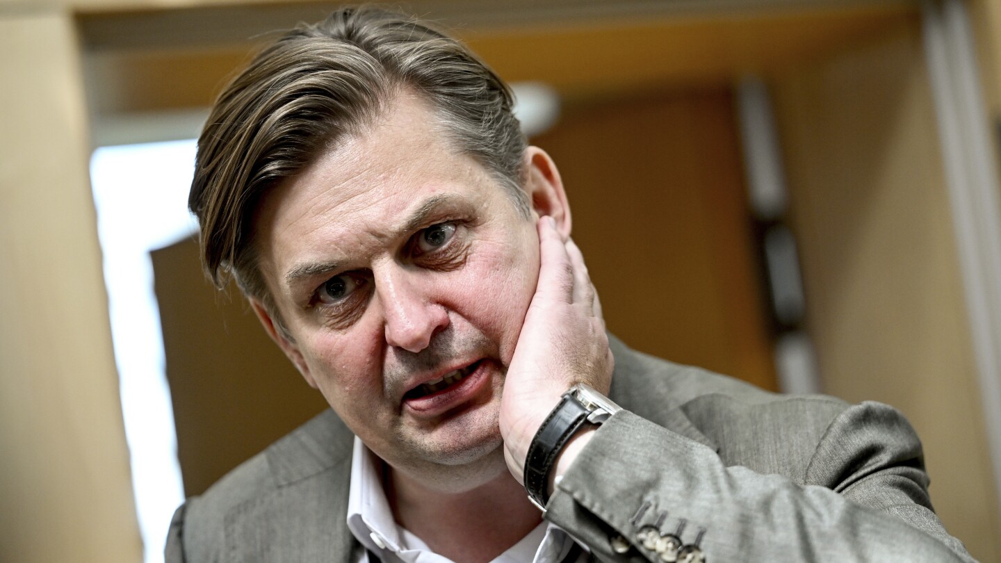 German police search home of Maximilian Krah after parliament lifts his immunity