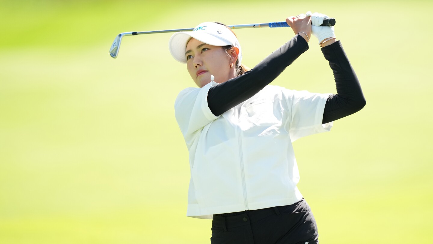 Rookie Miranda Wang leads FM Championship with Rose Zhang tied for second