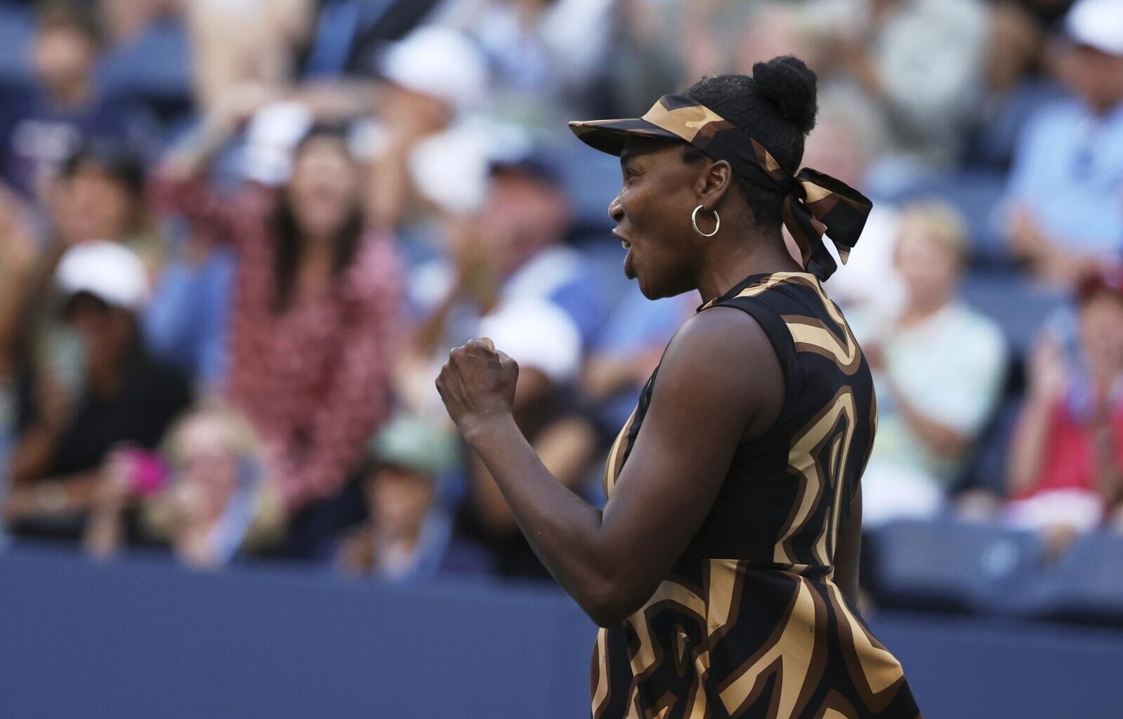 Venus Williams is in the US Open women's doubles quarterfinals and says Serena needs to show up