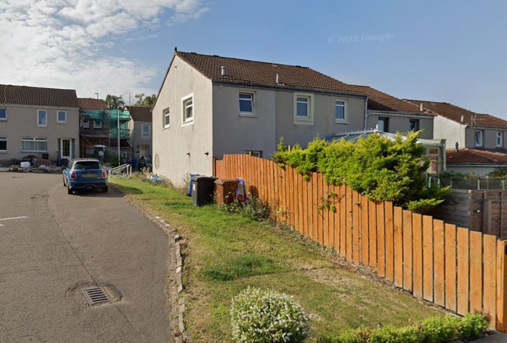 Dalkeith home owner faces having to remove fence