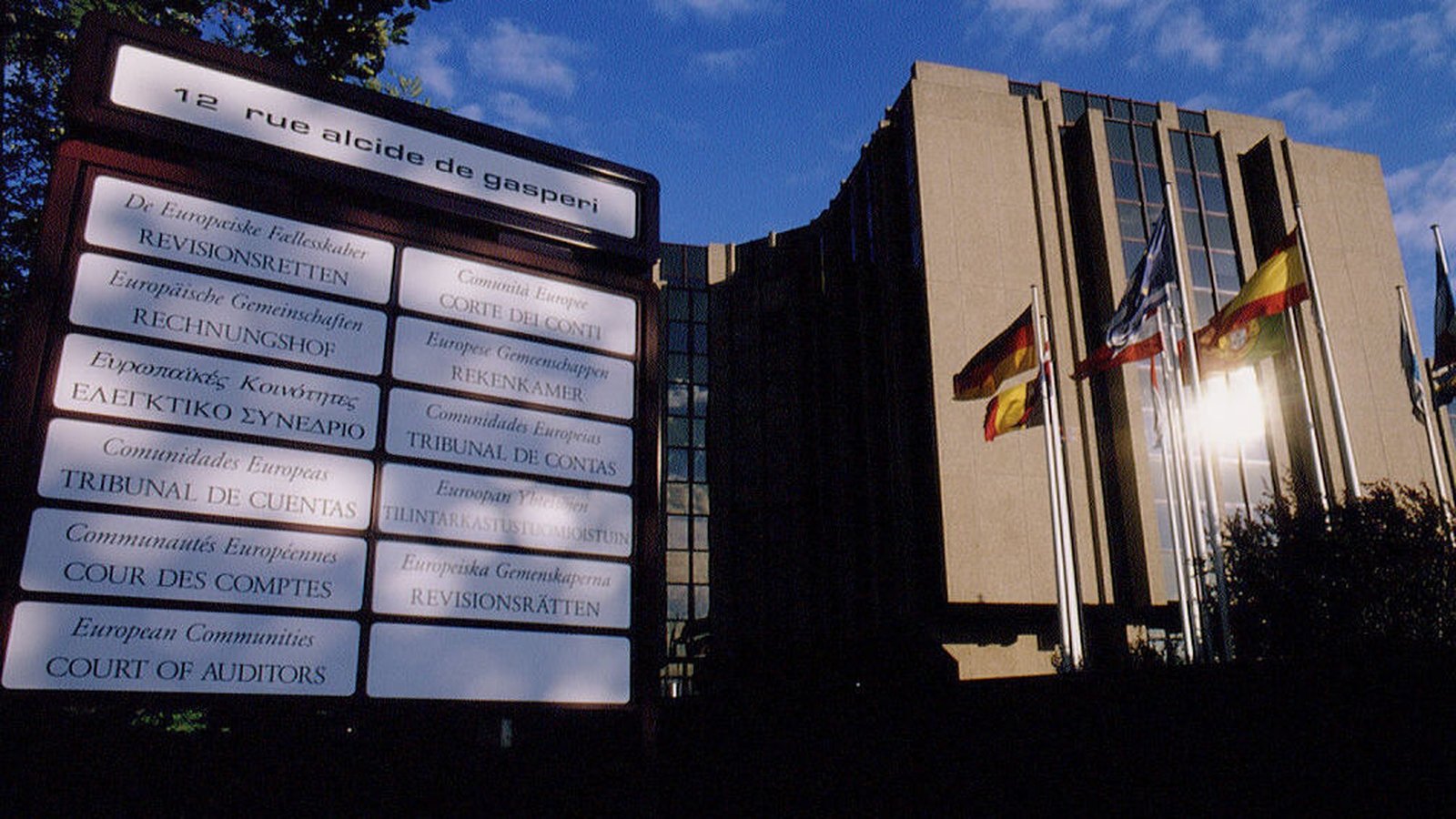 European Court of Auditors warns on EU debt levels