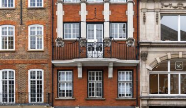Almine Rech reopens in London with downsized gallery - The Art Newspaper
