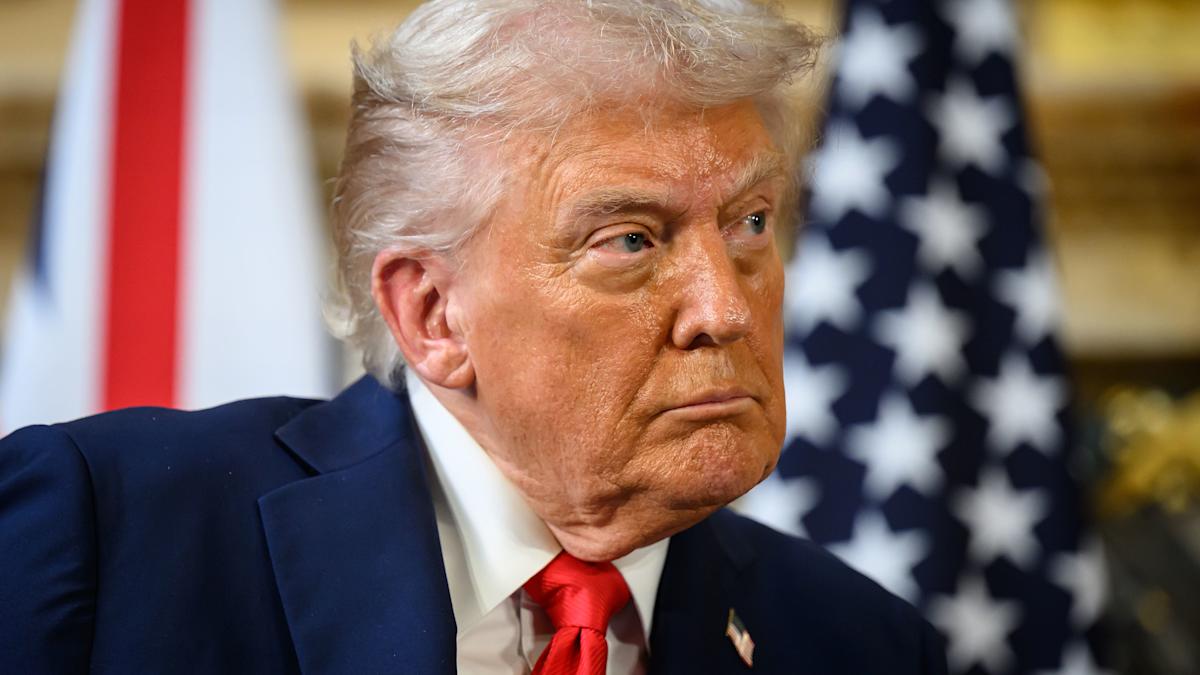 UK stocks spooked by new Trump threat of fresh tariffs on China
