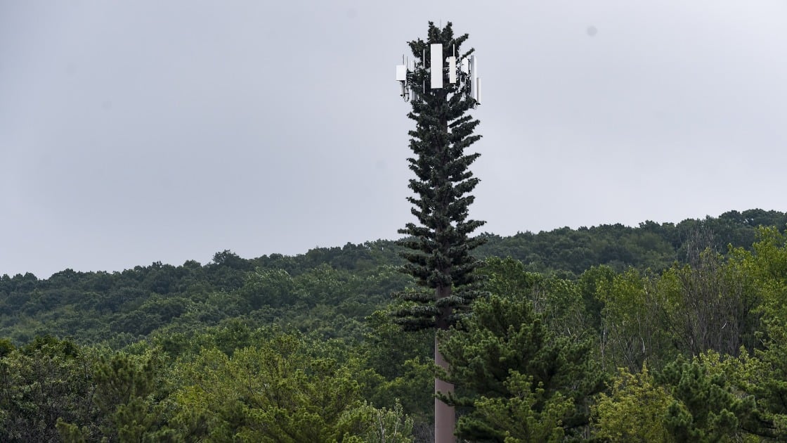FCC Tries to Speed Up Broadband Buildouts But Cuts School Wi-Fi Support