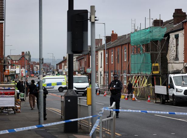 St Helens Road was temporarily closed 