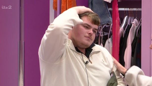 Big Brother's Cameron was seen in tears