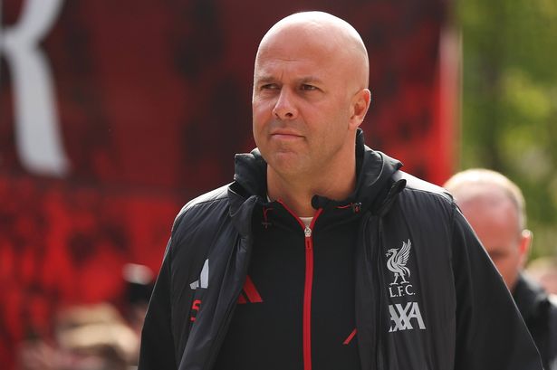 LONDON, ENGLAND - SEPTEMBER 27: Arne Slot, Manager of Liverpool, arrives at the stadium prior to the Premier League match between Crystal Palace and Liverpool at Selhurst Park on September 27, 2025 in London, England. (Photo by Tom Dulat/Getty Images)