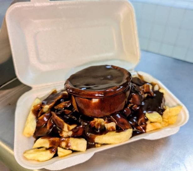 House of the Dragon actress Olivia Cooke praised the takeaway's "great value" pie, chips and gravy 