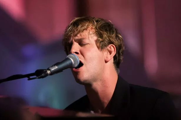 LONDON, ENGLAND - OCTOBER 18: Tom Odell performs at the British Museum Ball 2025 on October 18, 2025 in London, England. (Photo by Dave Benett/Getty Images for the British Museum)