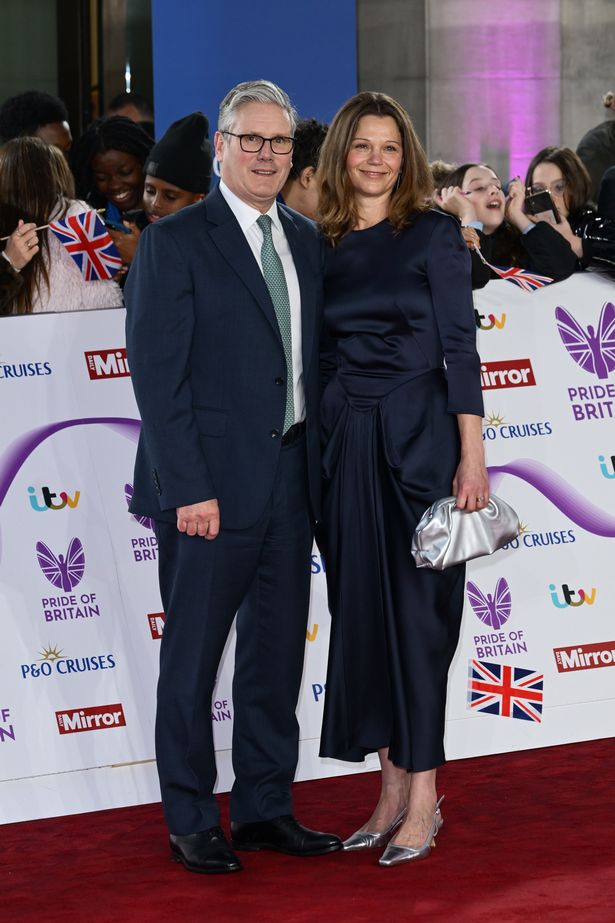 You can rent Lady Victoria's dress for £20