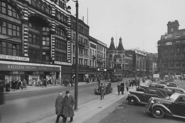 View of Lord Street St, L2, from British Home Stores to Bunneys. 14 November 1947.