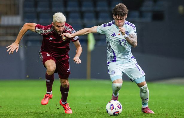 Ben Gannon-Doak in action for Scotland against Belarus