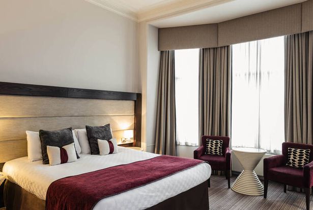 Mercure Aberdeen Caledonian Hotel bedroom
