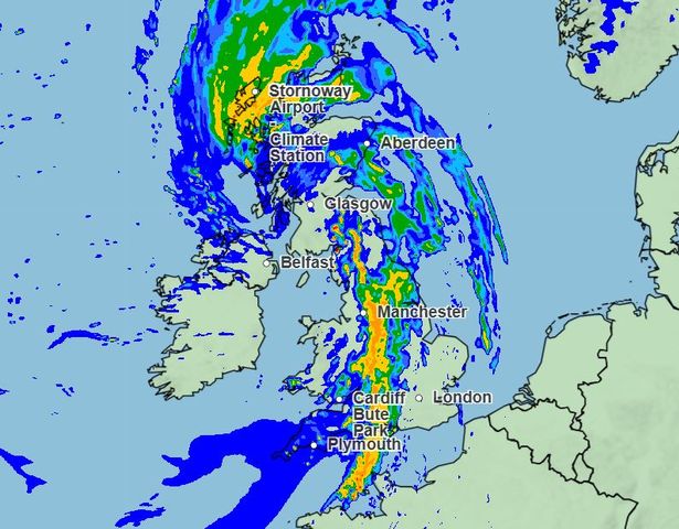 Met Office rain map showing heavy rain at weekend