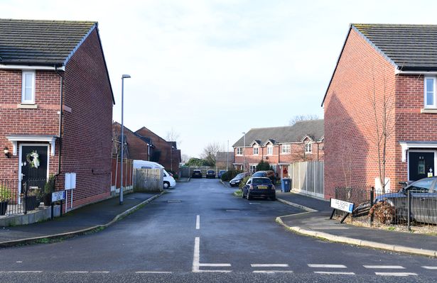 Old School Close, Banks