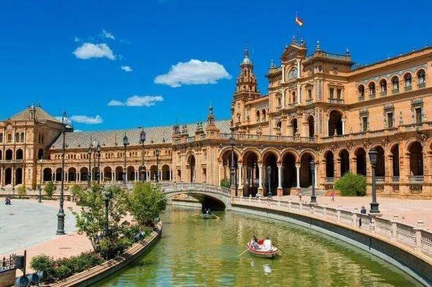 TRAVEL: Plaza de Espana