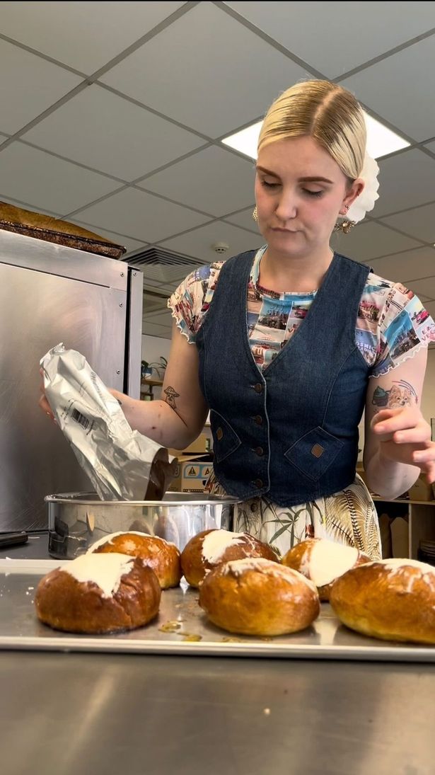 Kendra says Manchester 'has amazing patisseries'