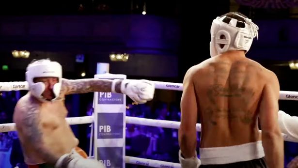 Paddy Kenny - Curtis Davies