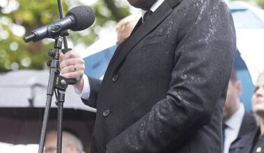 David Lammy was booed and heckled today as he spoke at a vigil for the Manchester terror attack victims