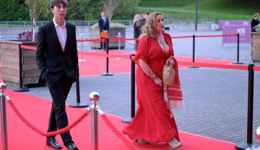 Charlotte Church almost suffered a wardrobe malfunction while making a rare public appearance with son Dexter Henson at the BAFTA Cymru Awards on Sunday evening