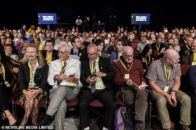 SNP delegates voted to raise money for the government by introducing a ¿wealth tax¿