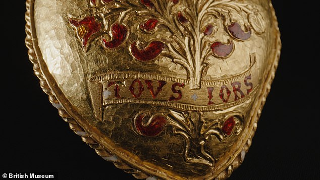 After it was found in a Warwickshire field, the pendant was reported under the Treasure Act 1996