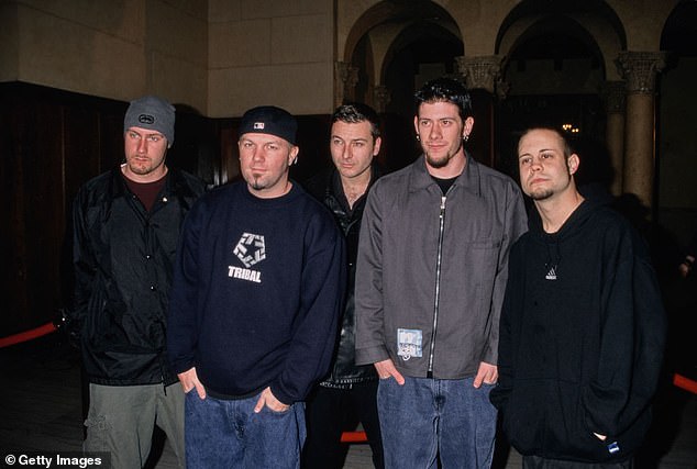 The statement concluded with, 'We'll carry you with us, always. Rest easy, brother. Your music never ends. — Fred, Wes, John & DJ Lethal ❤️'; the band seen in 2000 in L.A.