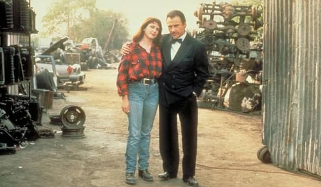 Her success on SNL didn¿t end when she left in 1994; that same year, she appeared in Pulp Fiction as Raquel, heiress to a San Fernando Valley junkyard