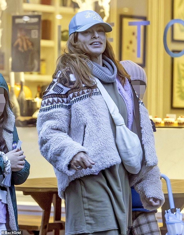 Eva Mendes made a rare public appearance on Thursday, only her second in seven months, as she stepped out in London, where she and husband Ryan Gosling have been settling into their new posh, high-end neighborhood