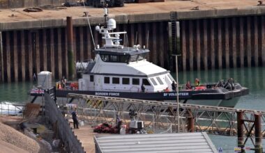 Man sent to France under ‘one in, one out’ scheme returns to UK on small boat – POLITICO