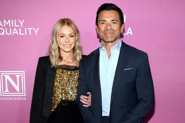  Dimitrios Kambouris/Getty Kelly Ripa and Mark Consuelos in New York City
