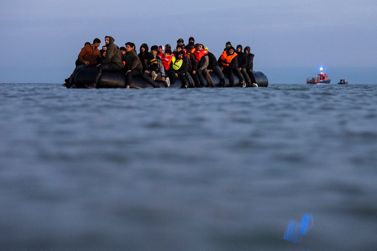 19 migrants deported to France as part of ‘one in one out’ deal