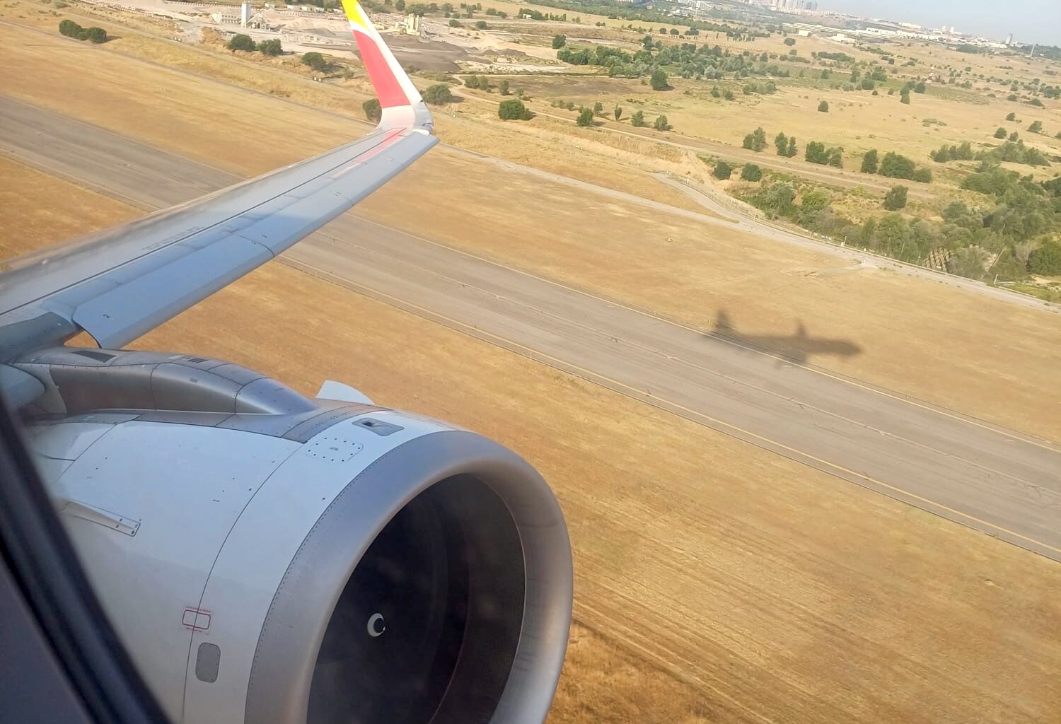 REVIEW: Iberia Business Class London to Lima (via Madrid) – A350 Comfort and Lounge Hopping in Madrid