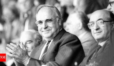 Berlin honors 'Chancellor of Reunification' Helmut Kohl