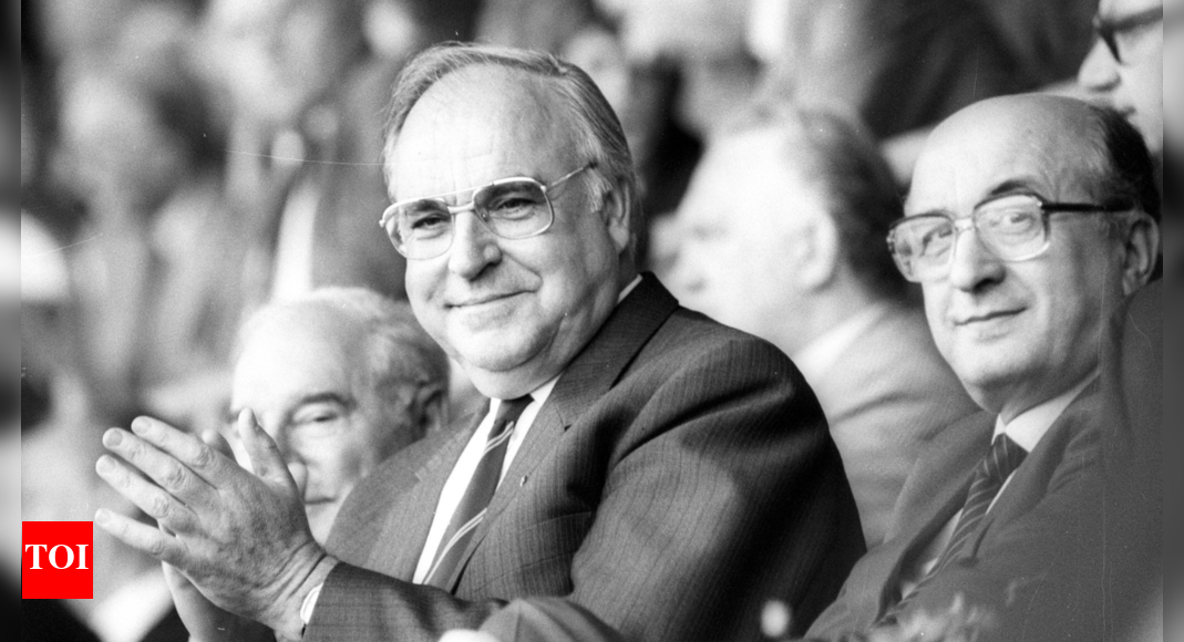 Berlin honors 'Chancellor of Reunification' Helmut Kohl