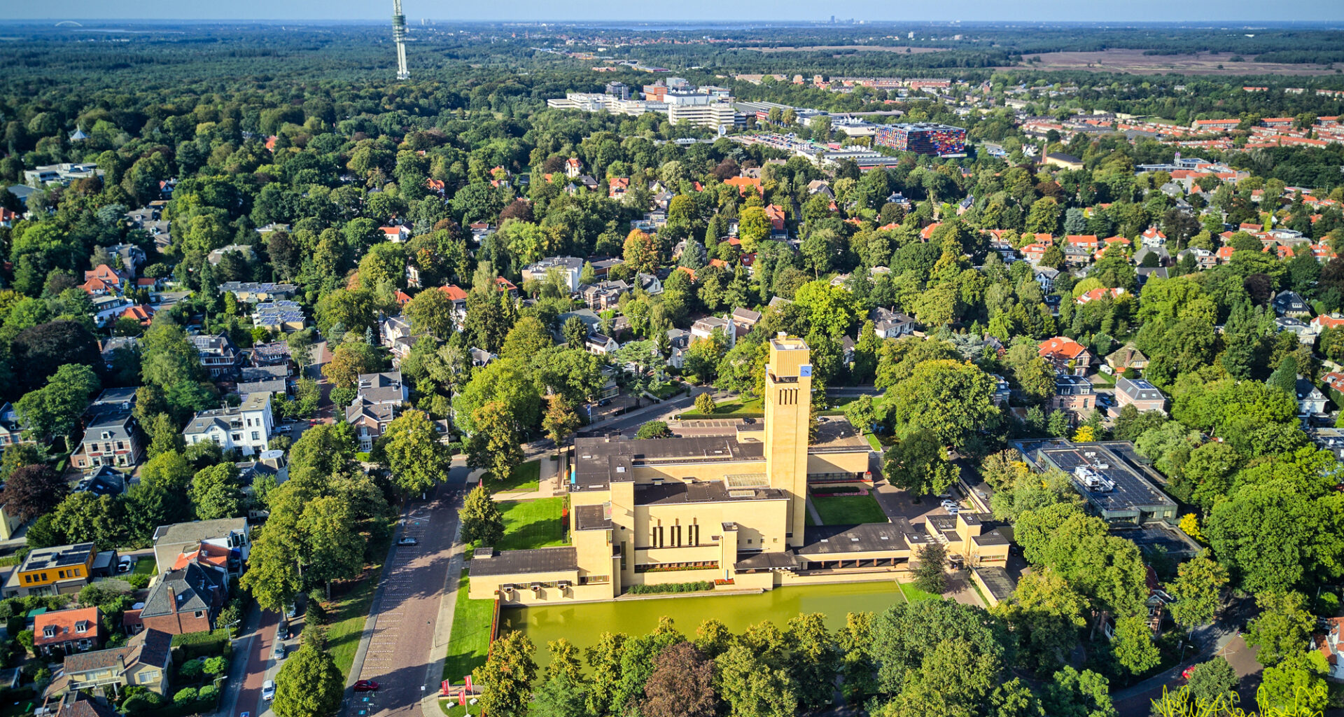 Hilversum Town Hall: Willem Dudok’s Monument to Civic Architecture