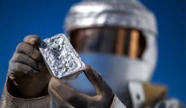 Swiss solar furnaces recycling watchmakers' waste metal