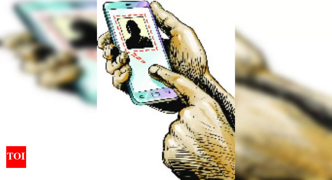 Phishy Affair: Use Net, But With Caution | Delhi News