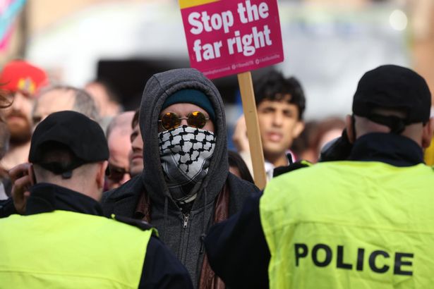 Counter protesters in Bristol 