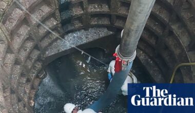 Thames Water removes 100-tonne fatberg from west London sewer | Environment