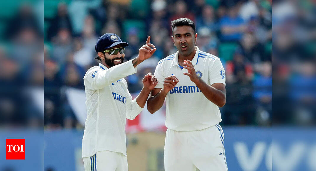 Ravindra Jadeja misses R Ashwin; spin legend gives witty reply - 'Jitna faayda hai ...' | Cricket News