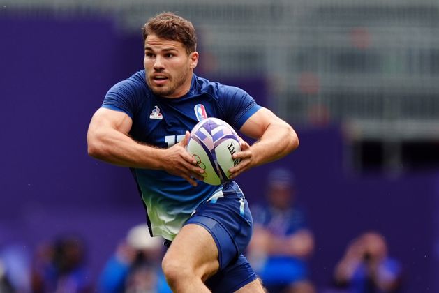 Antoine Dupont: France No 9 to train with national side ahead of November internationals – but there is a catch