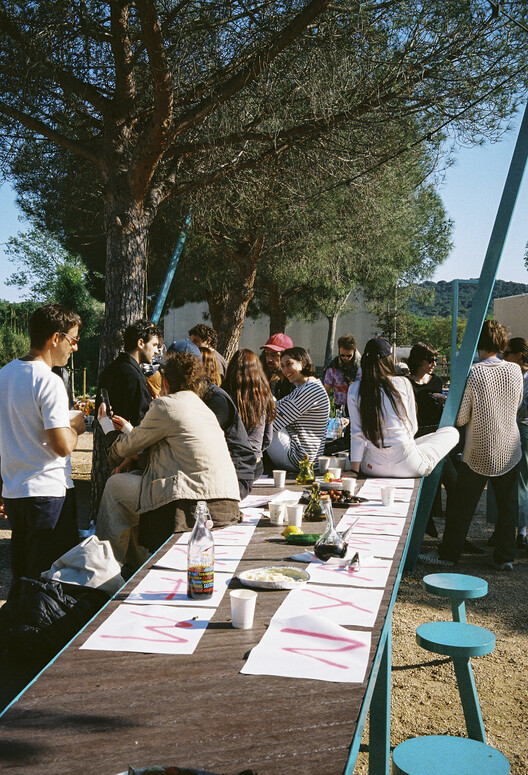 Beyond Private Dining: Exploring the Communal Table as Public Space Infrastructure - Image 5 of 14