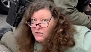 Border Patrol detains Chicago news producer. See video of incident.