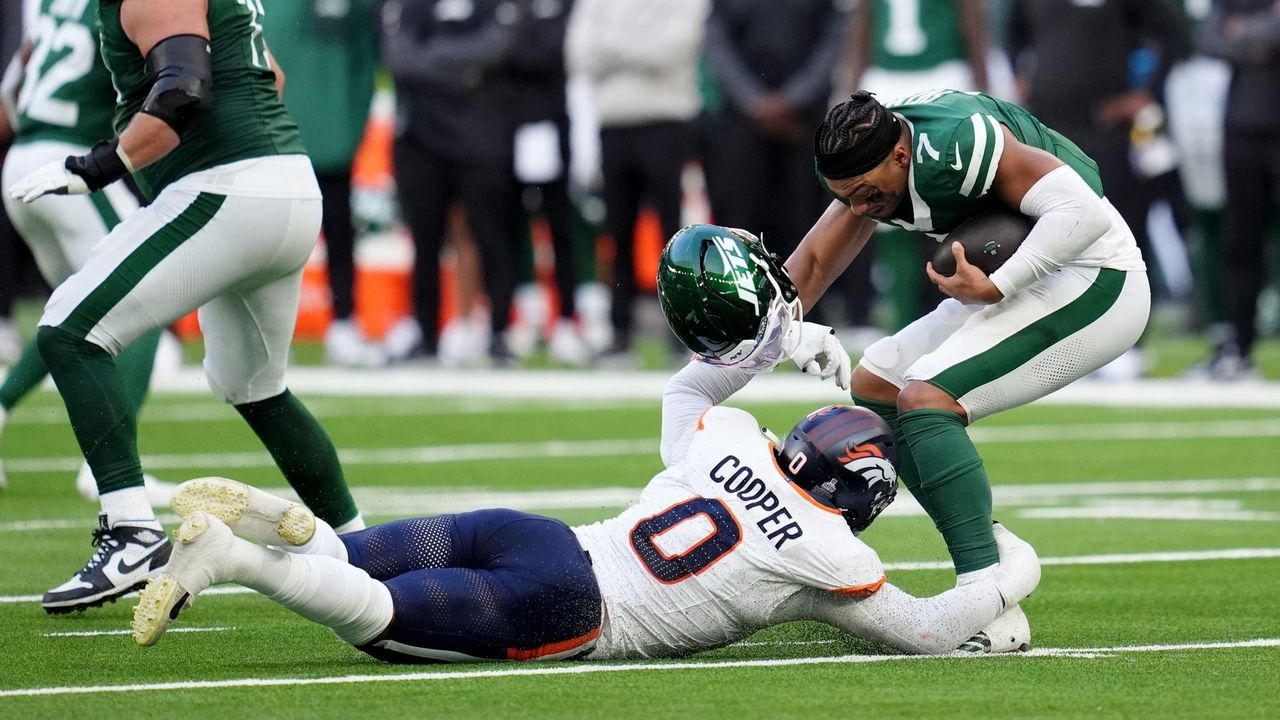Jets fall to 0-6 as the offense fails miserably in London