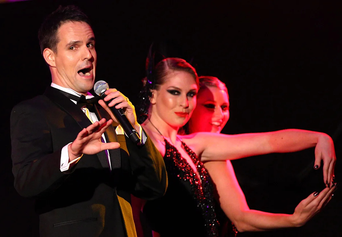 Ben Lewis, who starred in London's long-running 'Phantom of the Opera', dies at 46